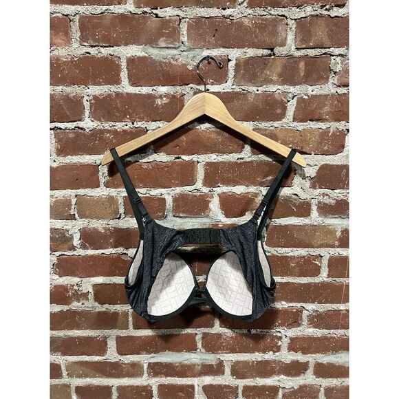 Victoria Secret Womens Gray Perfect Shape Bra Underwire Size 38C - Picture 2 of 3